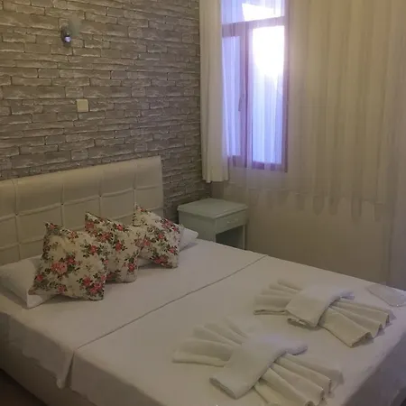 Hotel Kalliope 3*