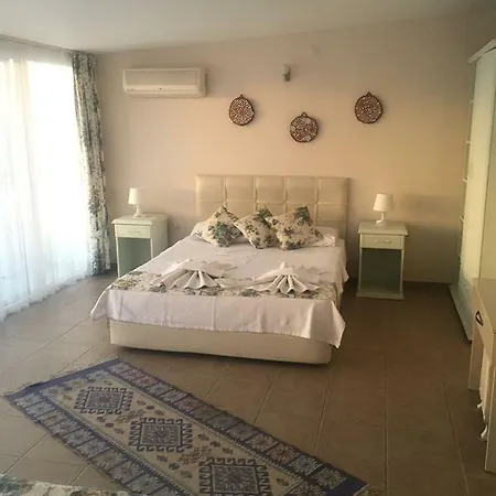 Hotel Kalliope 3*
