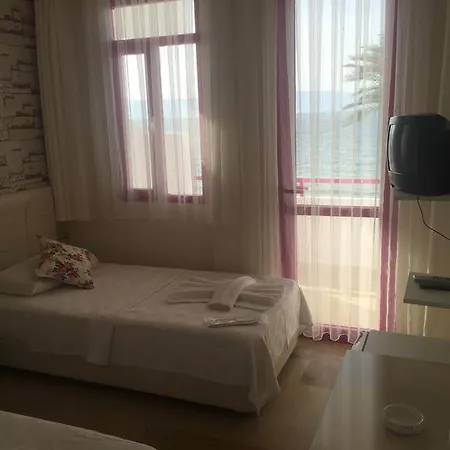 ホテル Kalliope Çeşme